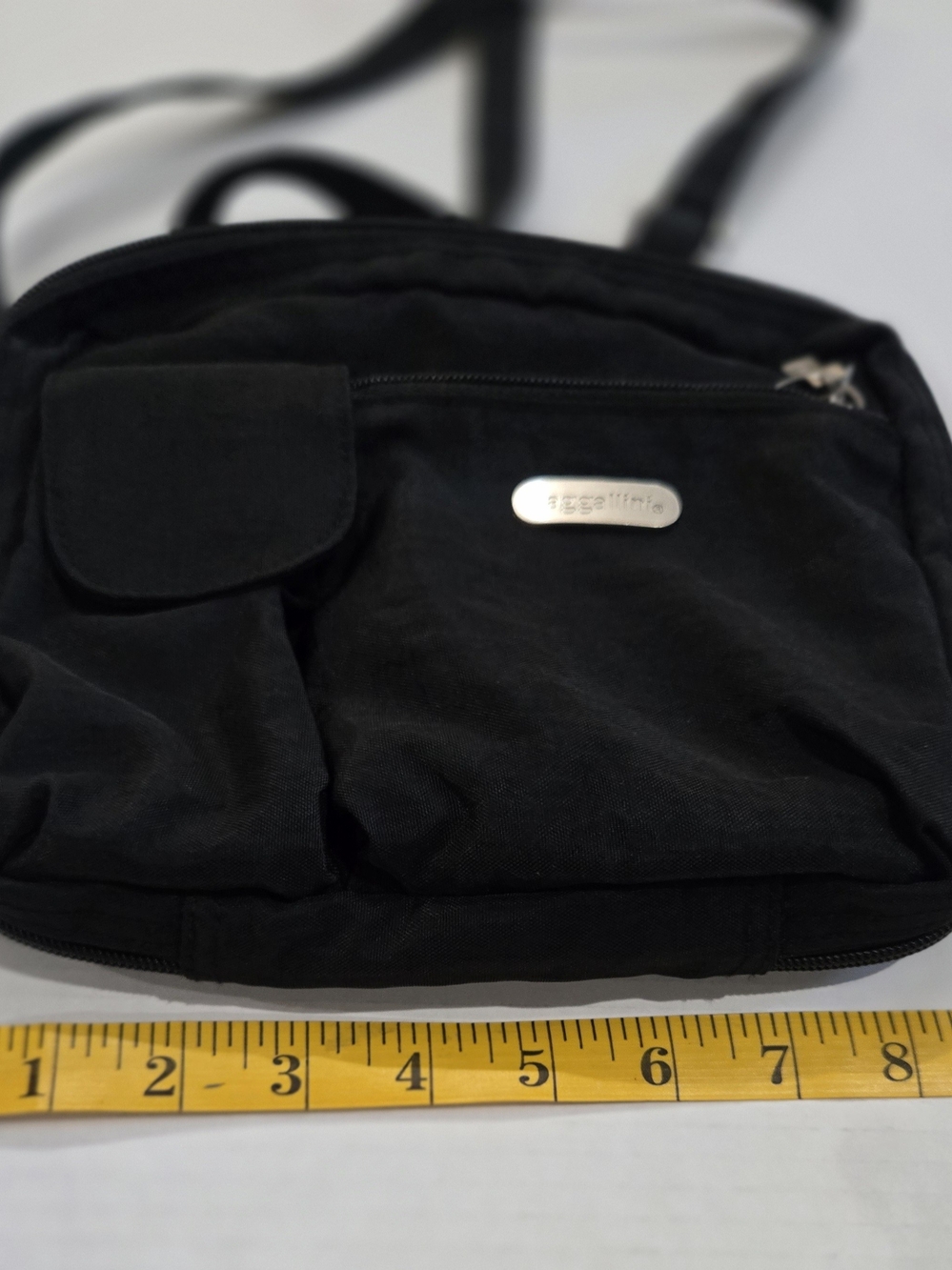 Baggallini Black Men's Messenger Crossbody Bag - Picture 5 of 8